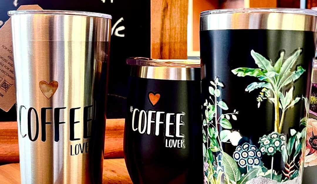 Travel mugs and cups